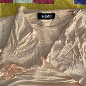 LL-2: Reformation salmon peach T-shirt L